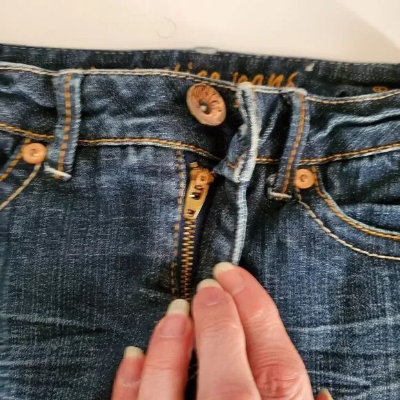 Adorable Justice jeans skirt - Picture 6 of 8